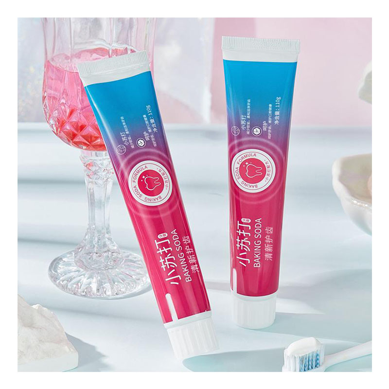 Refreshing Mint Toothpaste with Baking Soda for Whiter Teeth