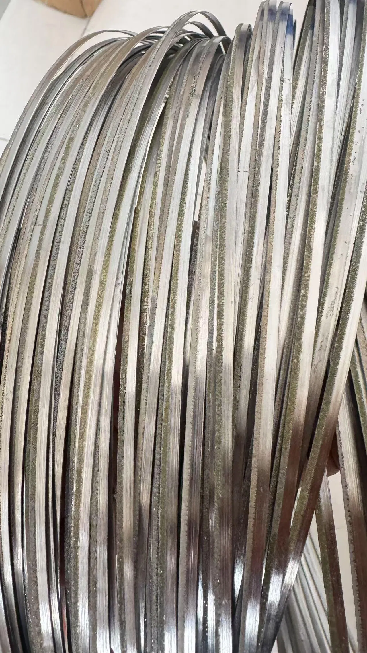 Алмазная ленточная пила для резки бетона и камня