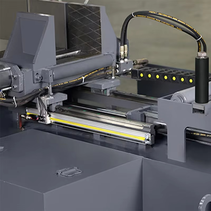 Станок ленточнопильный с цифровым управлением