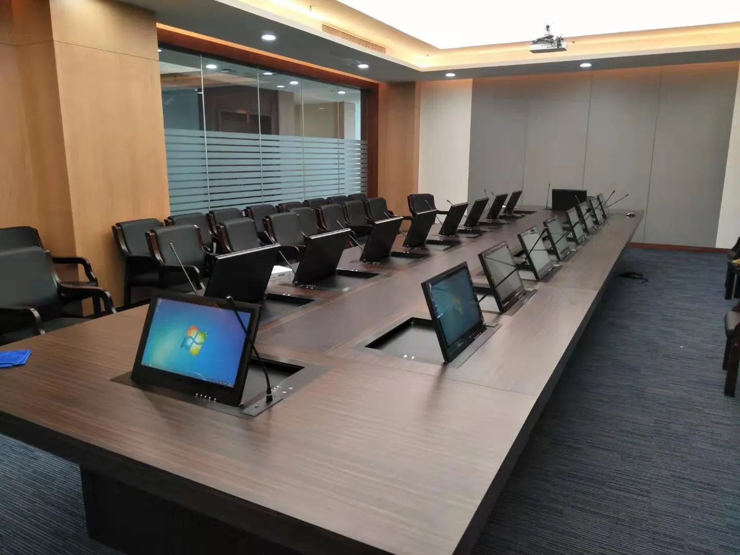 Video Room Screen Display System