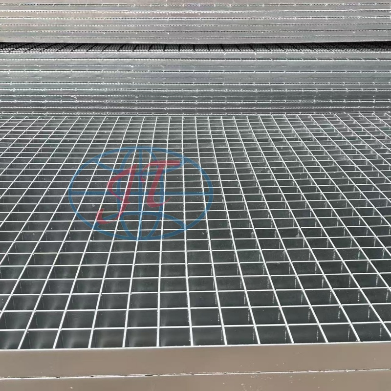 High Quality Modern Style Stainless Steel Grating Hot Dipped Galvanized Serrated Outdoor Drain Cover High Strength for Building