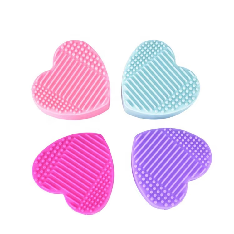 2024 New Sales Heart Shape Portable Makeup Brush Cleaner Mat 3 in 1 Silicone Makeup Tools for Home Travel Makeup Cleaning