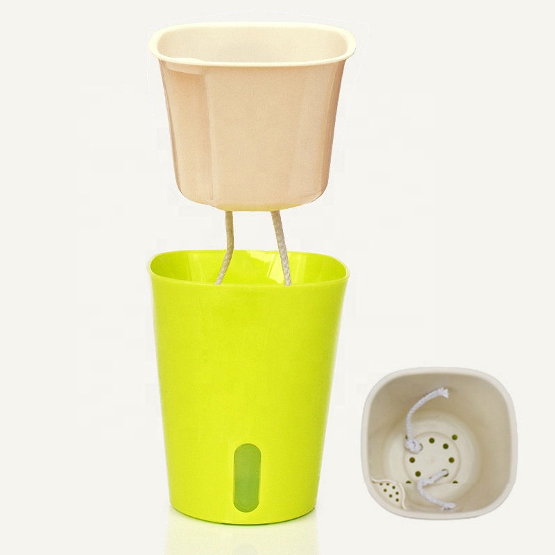 Горшки для растений пластиковые с автополивом зеленые