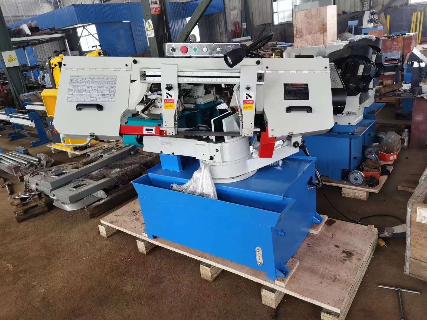 Ленточная пила горизонтальная автоматическая