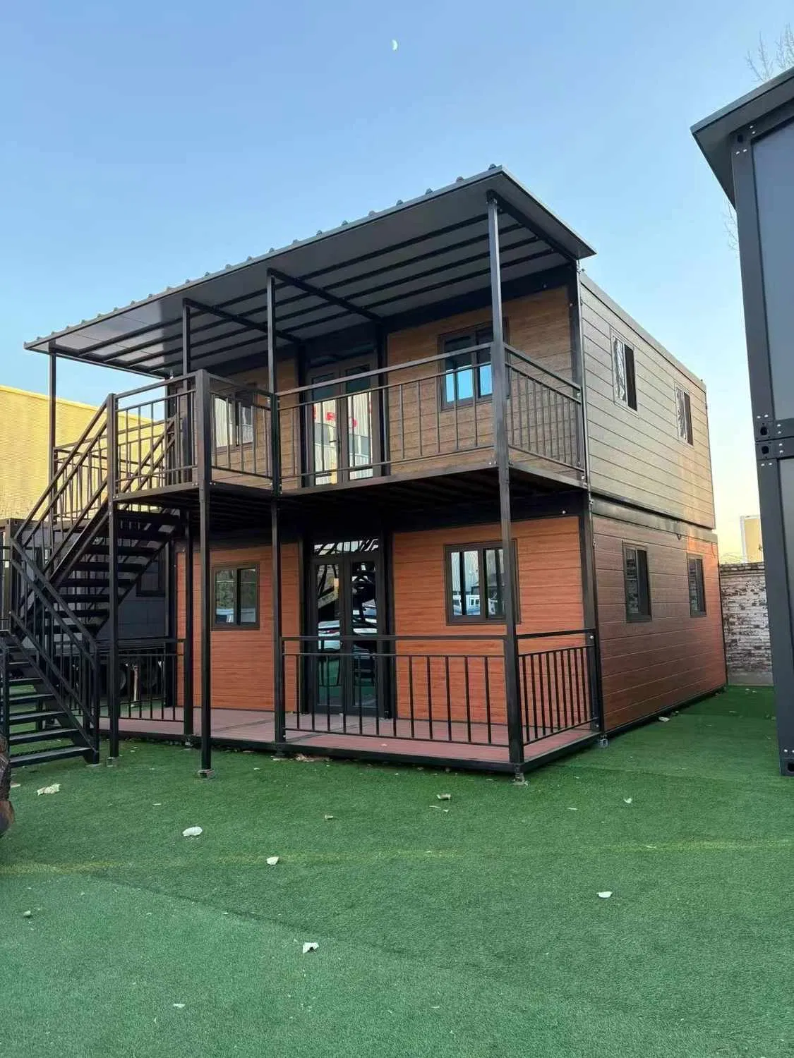 Focovir Prefabricated House: 2 Story Container House for Comfort