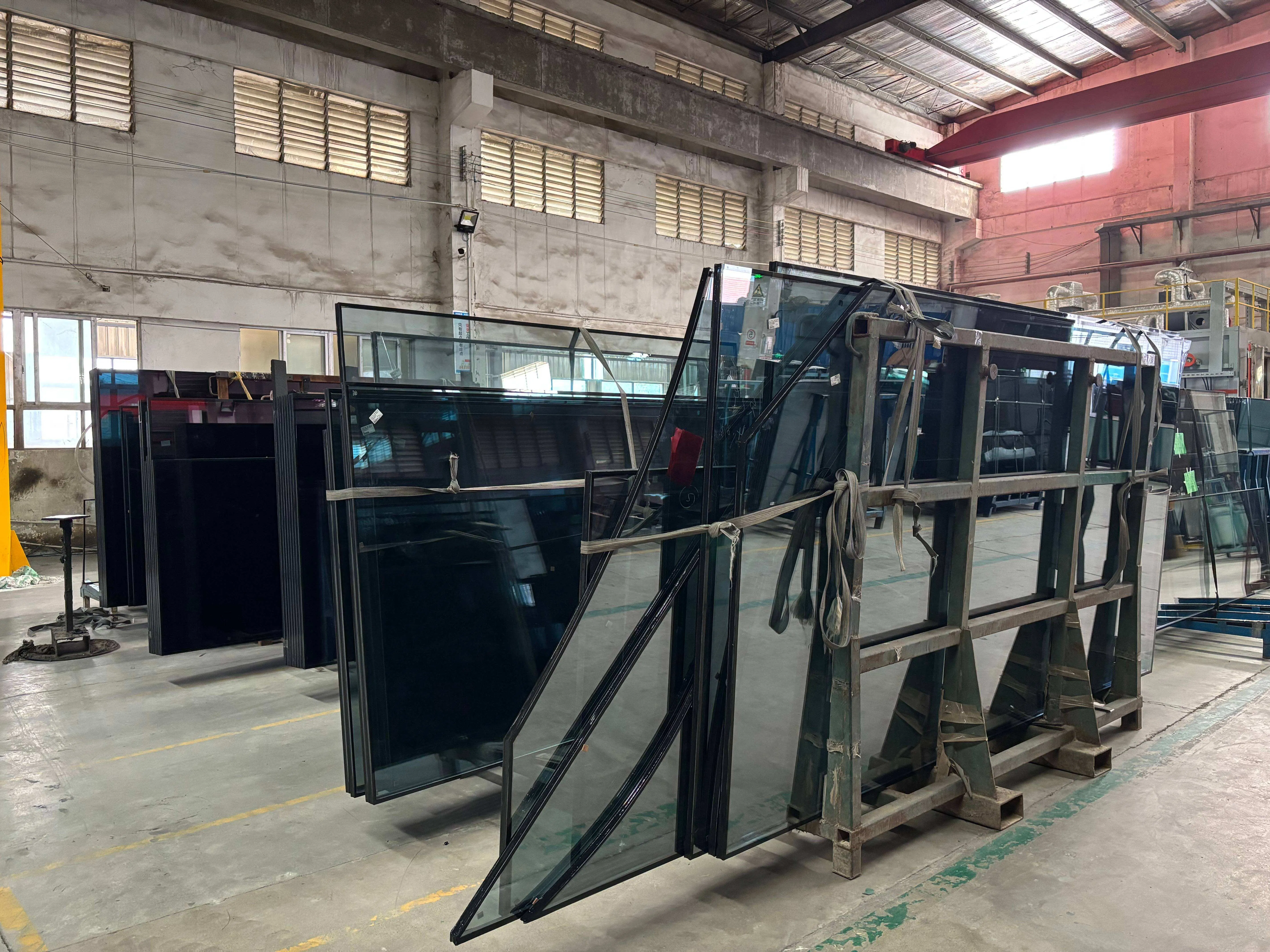 Large Low-E Insulated Curved Glass Jumbo Size Laminated Glass Manufacturer