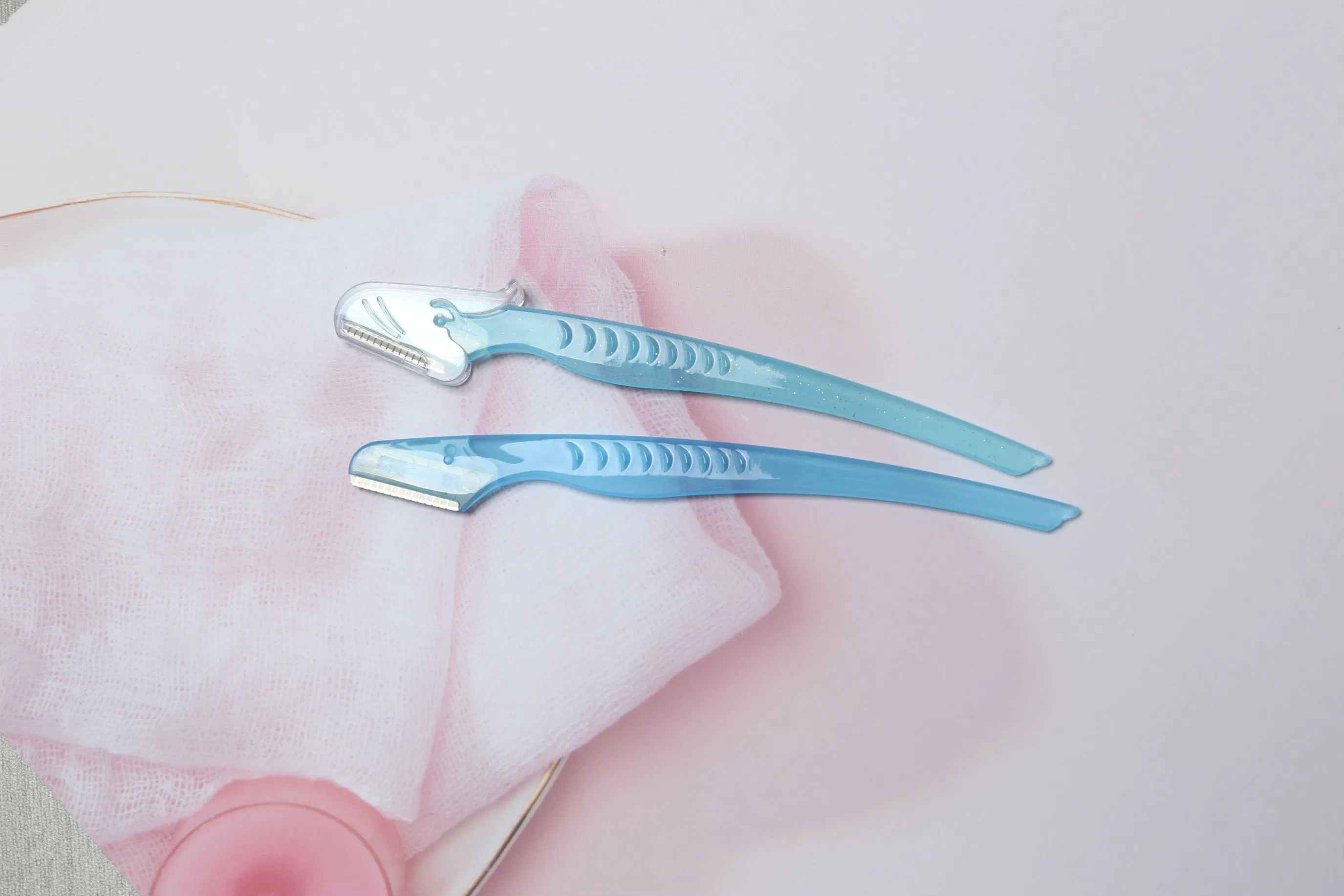 Premium Clear Eyebrow Trimmer with Sharp Stainless Steel Blade