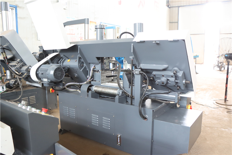 Ленточная пила промышленная автоматическая GH4228