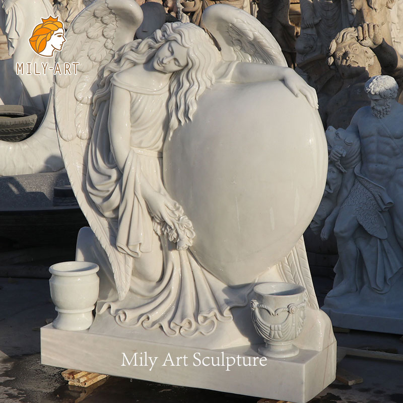 Customized White Marble Angel Tombstone in Love Shape for Cemetery