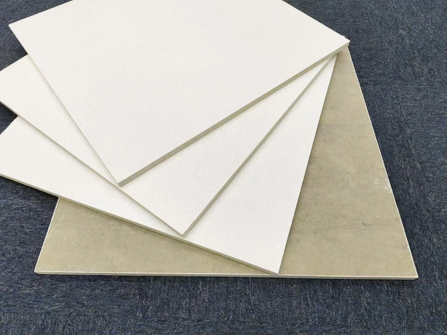 Factory Design Non-Combustible Sound Absorbing Material Rockwool/Fiberglass Wool Suspended Insulation Acoustic Ceiling Panels