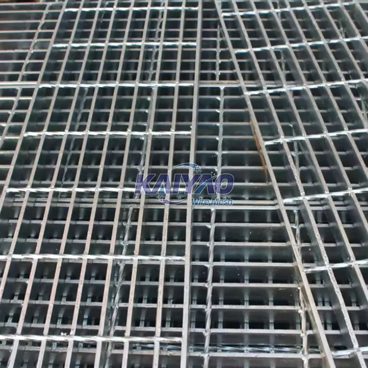 Customized Grand and Sturdy Steel Grating