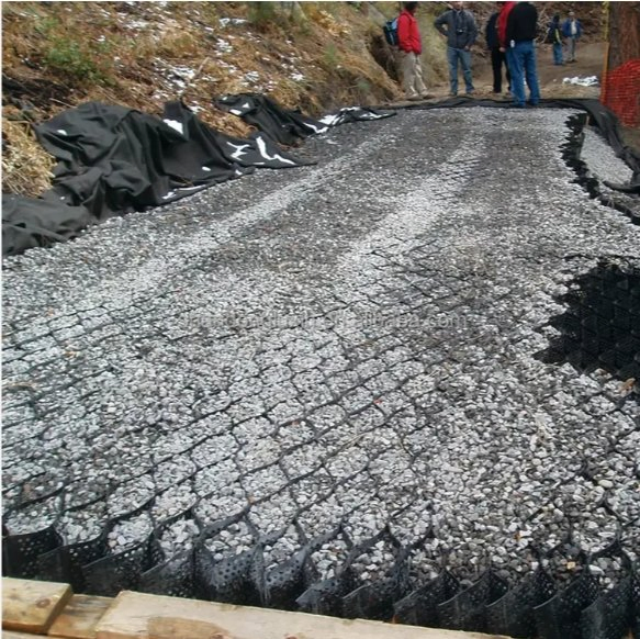 Road Construction Subgrade Stabilization and Load Support Gravel Stabilizer Grid HDPE Geocell for Driveway Construction