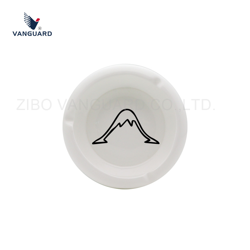 White Classic Indoor Ashtray Custom Printing Ceramic Cigarette Ashtray