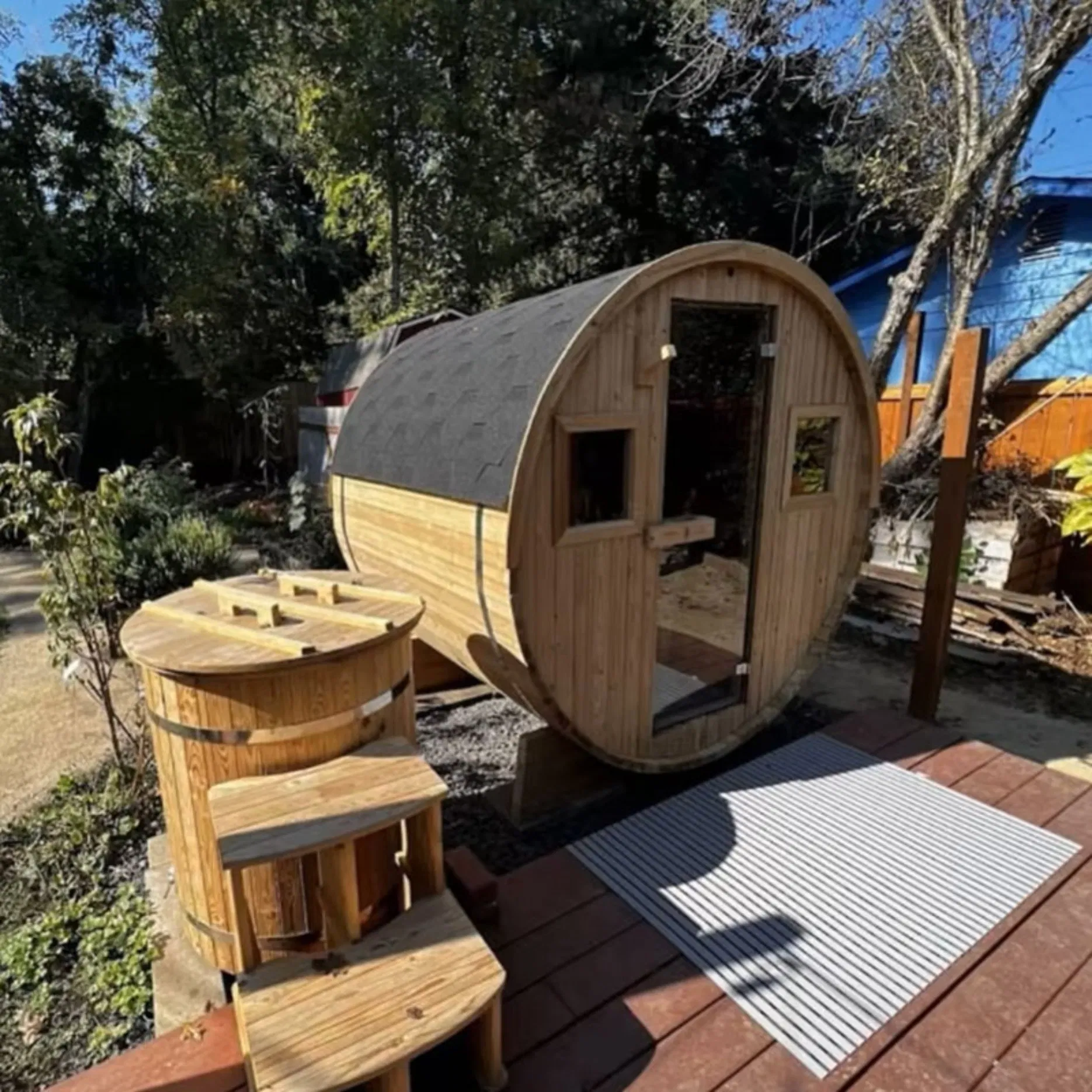 Boda Outdoor Sauna: Experience Nature with Our Cylindrical Design Dry Sauna