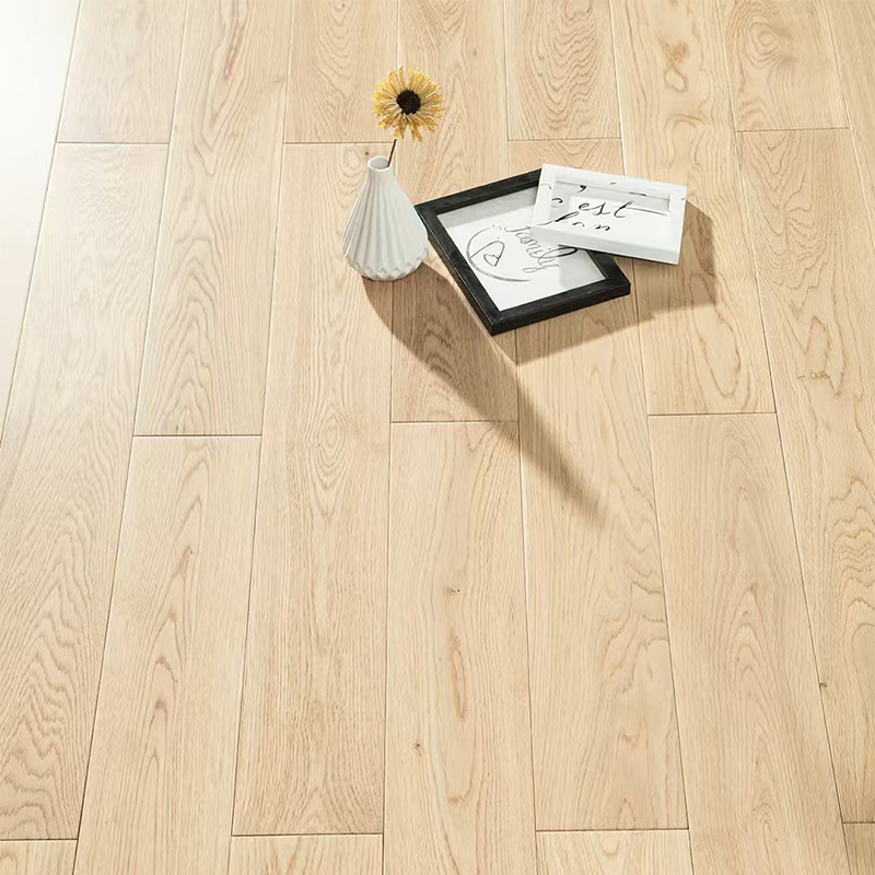 Classic Minimalist Style Oak Solid Wood Tongue & Groove Plank Flooring
