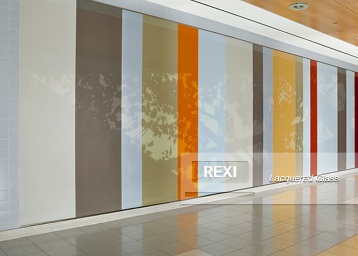 Modern Glass Panels for Stylish Office Interiors and Workspaces
