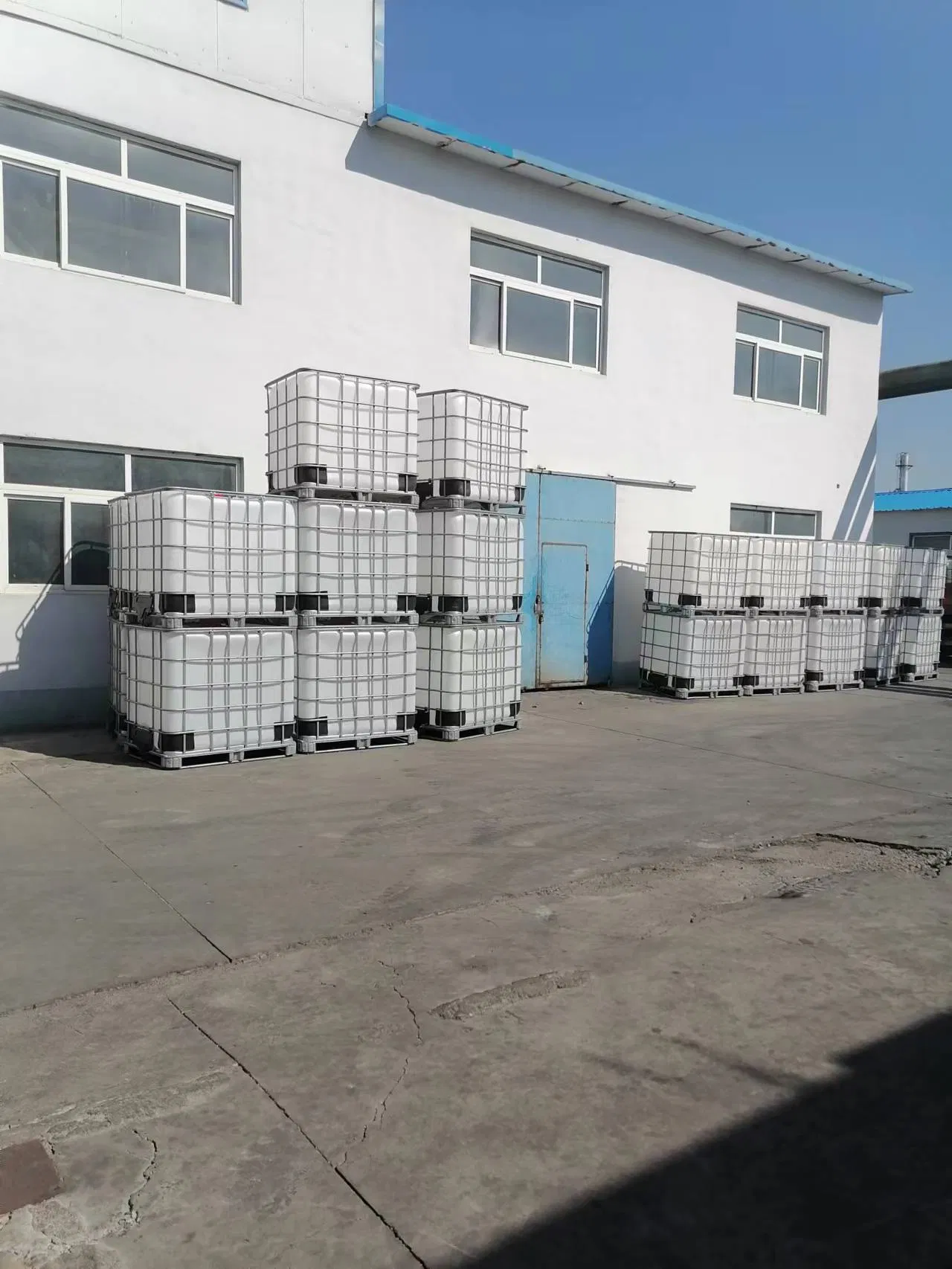 Advanced Acrylic Coating for Wallpaper Protection and Longevity