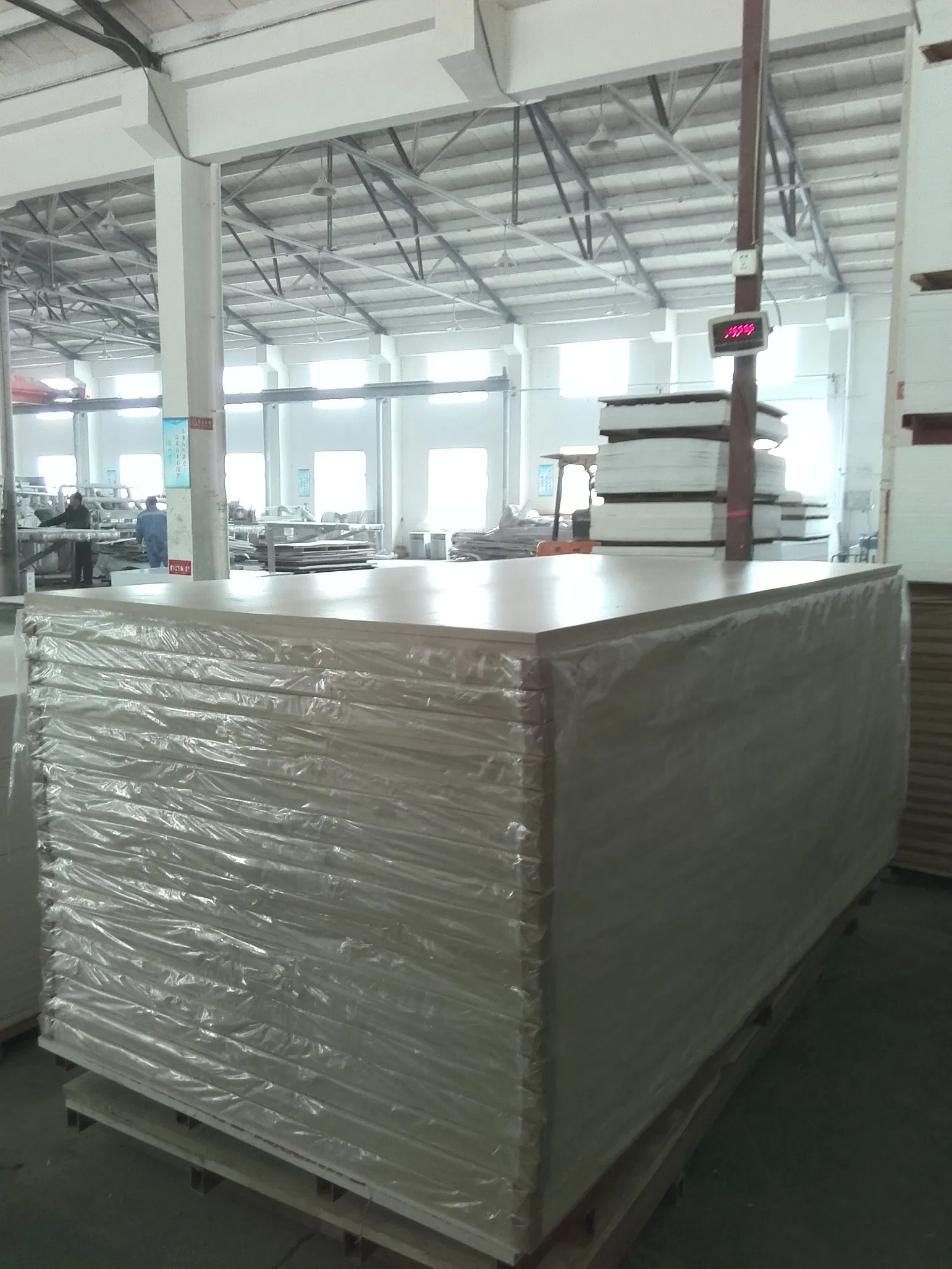 0.35-0.9g/cm3 High Density PVC Foam Board