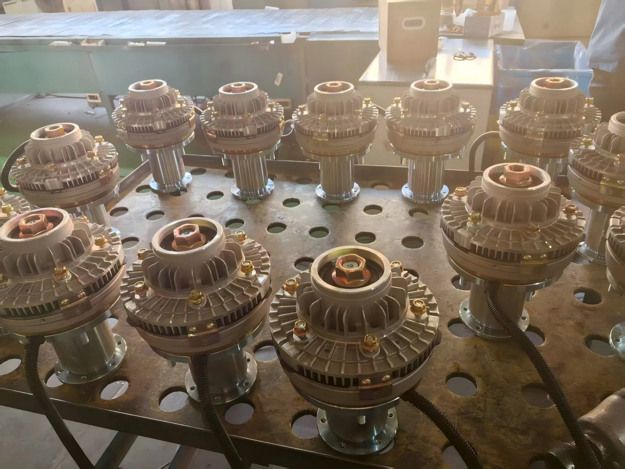 Electromagnetic Fan Clutch for Business Bus 612600061576