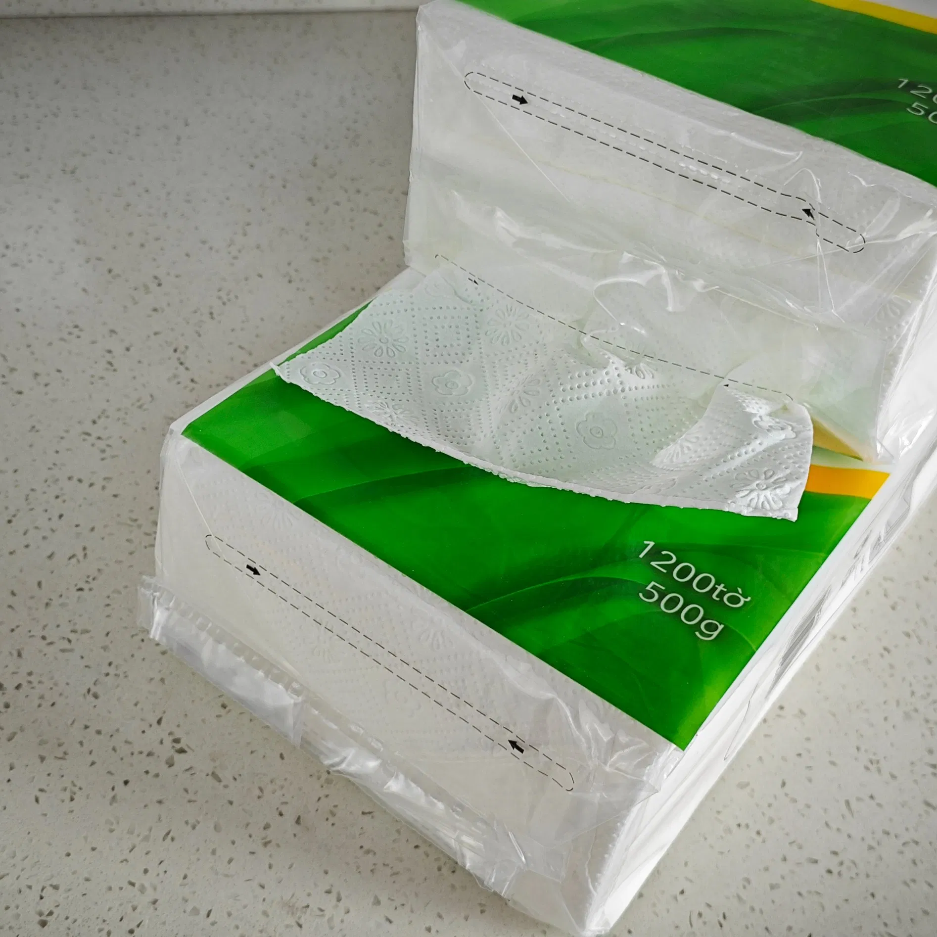 Wholesale Custom Large Capacity Paper Towel Virgin Wood Pulp Hanging Facial Tissue