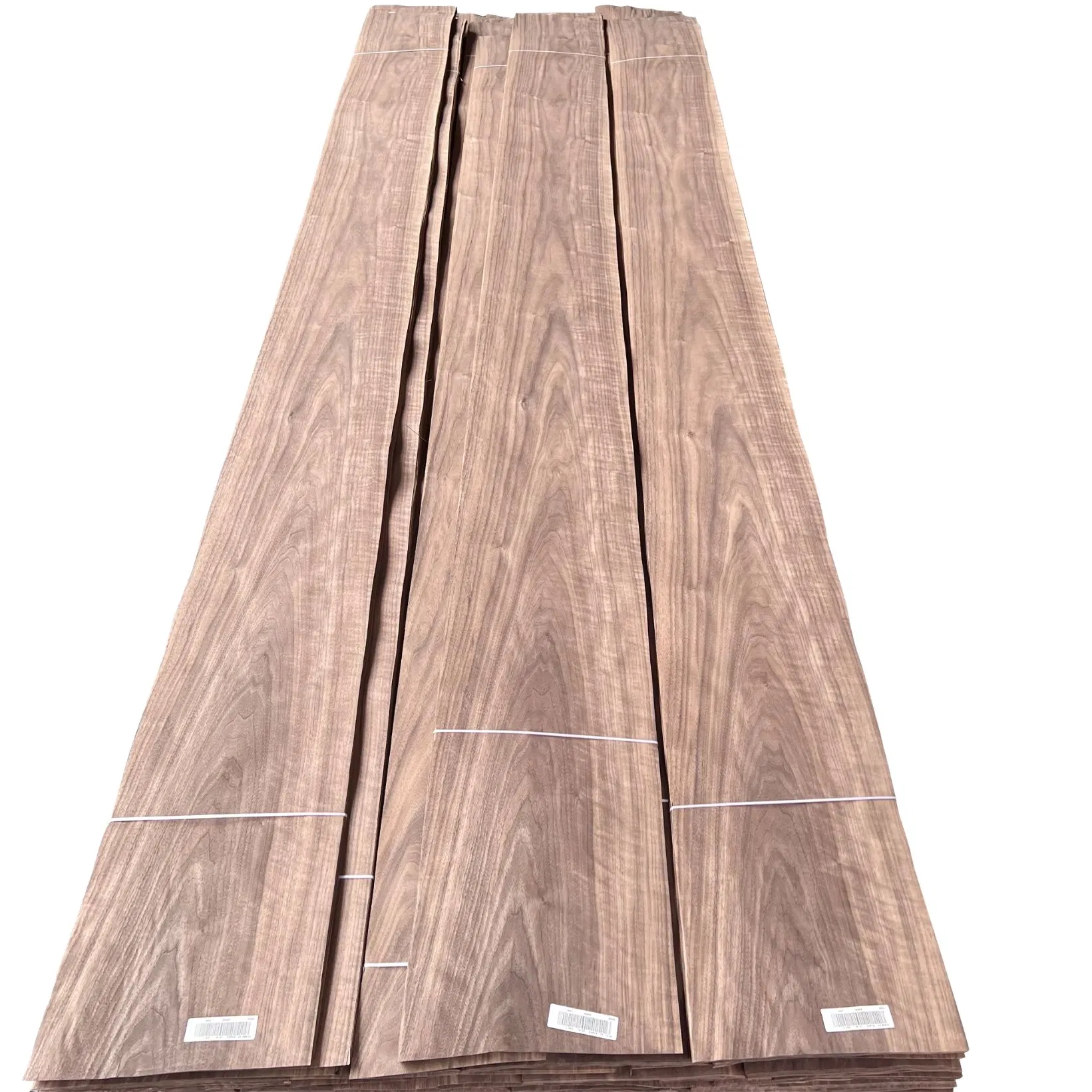 Hot Selling Walnut Mountain Pattern Veneer 0.5mm for Indoor Decorative Wall Panels