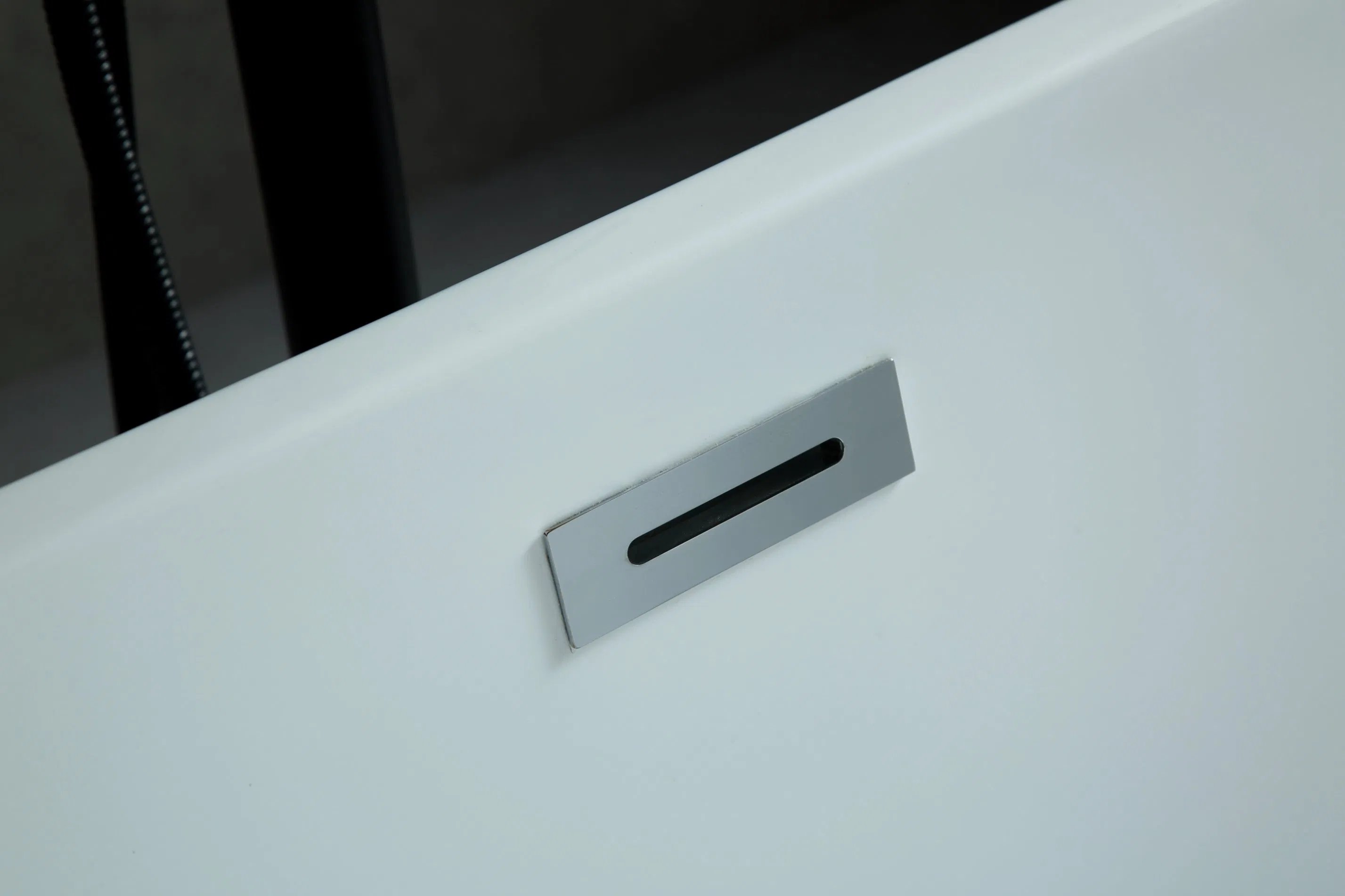 Угловая акриловая ванна DMAN ART8201wb