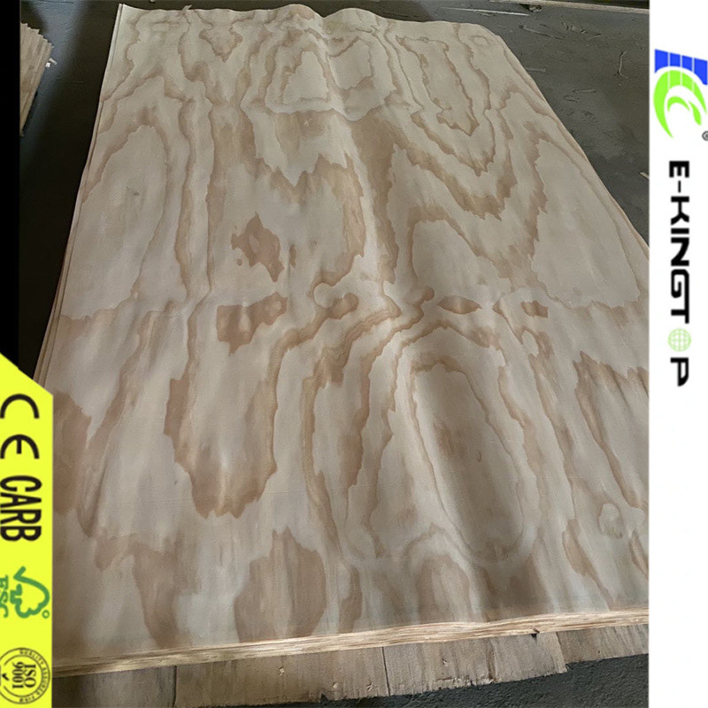 Radiata Pine Wood Veneer A Grade for Chile, Thickness 0.4mm
