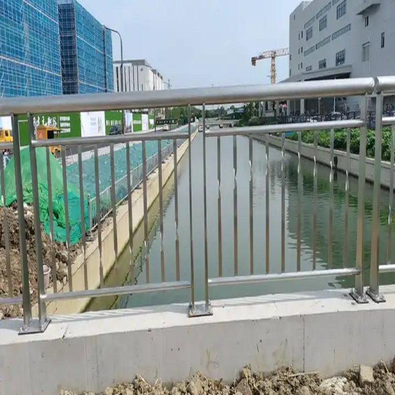 Highway Road Motorway Bridge Guard Rail Stainless Aluminum Galvanized Steel Metal Traffic Bridge Crash Barrier