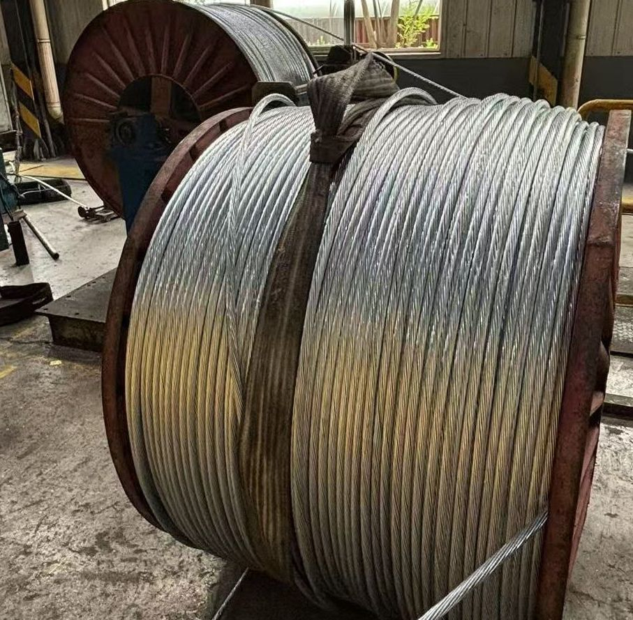 High-Quality 12mm Galvanized Iron Wire Rope for Secure Lifting
