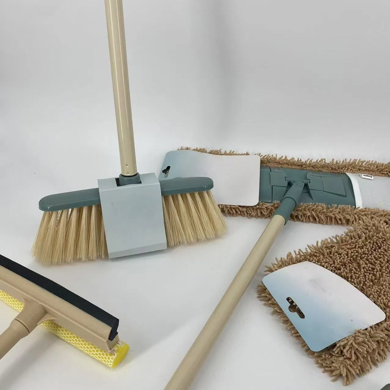 Whole Set Customized Color Household Cleaning Kit High Quality Detailing Brush Kit Kitchen with Car Cleaner