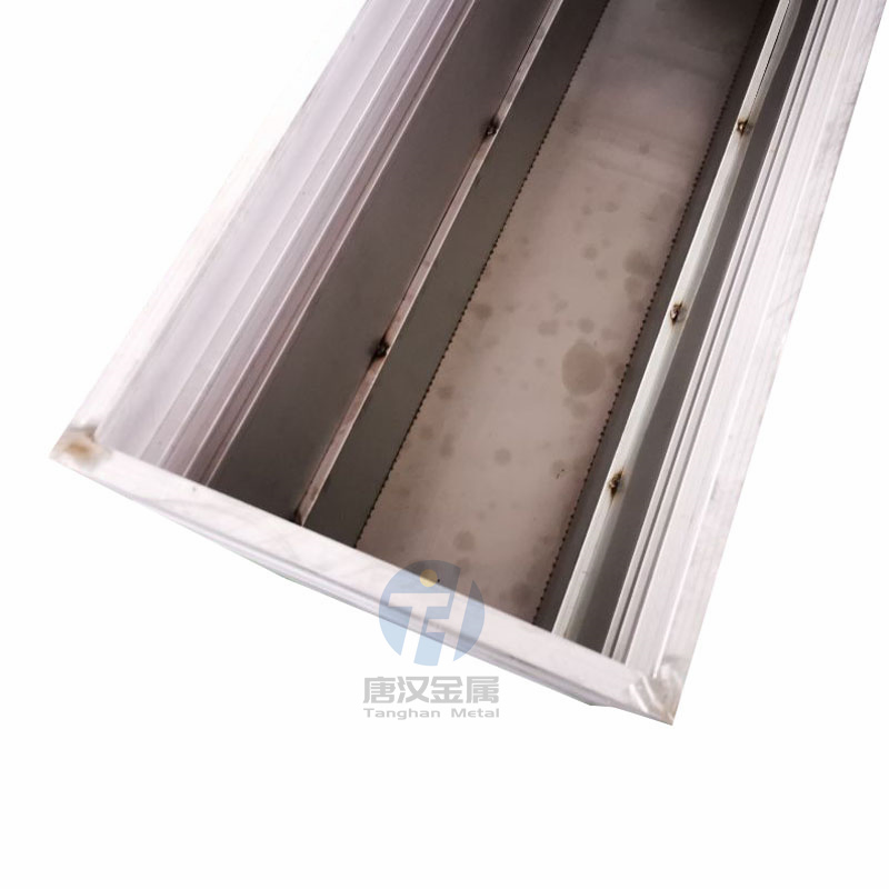 Custom Indoor and out Door Modern Metal Flower Pot Planter for Hotel and Mall