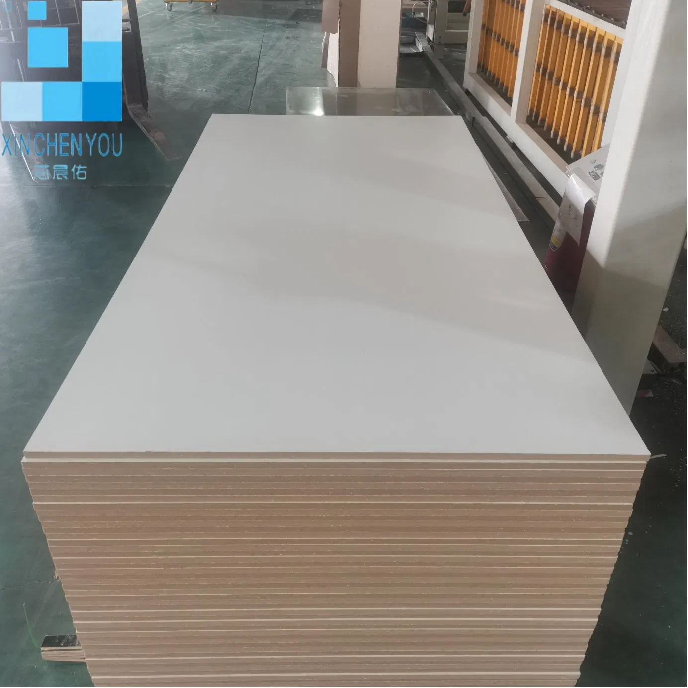 Hot Sale 18mm Melamine Laminated MDF Board for Furniture Melamine Faced MDF