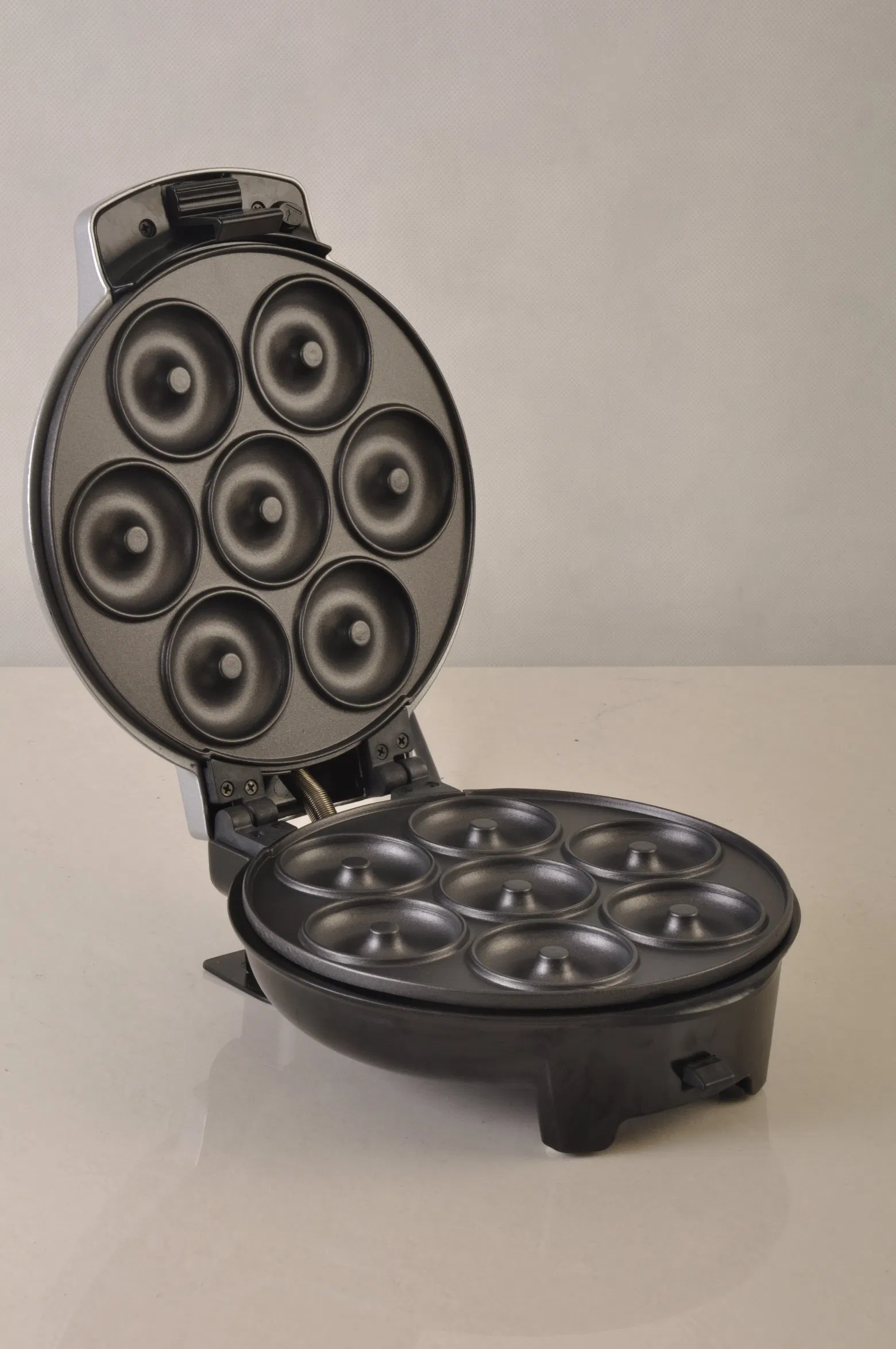 Detachable Plate Pizza Belgian Waffle Donut Waffle Plate Multi Cooker with 8" Size for Household Use Detachable Snack Maker