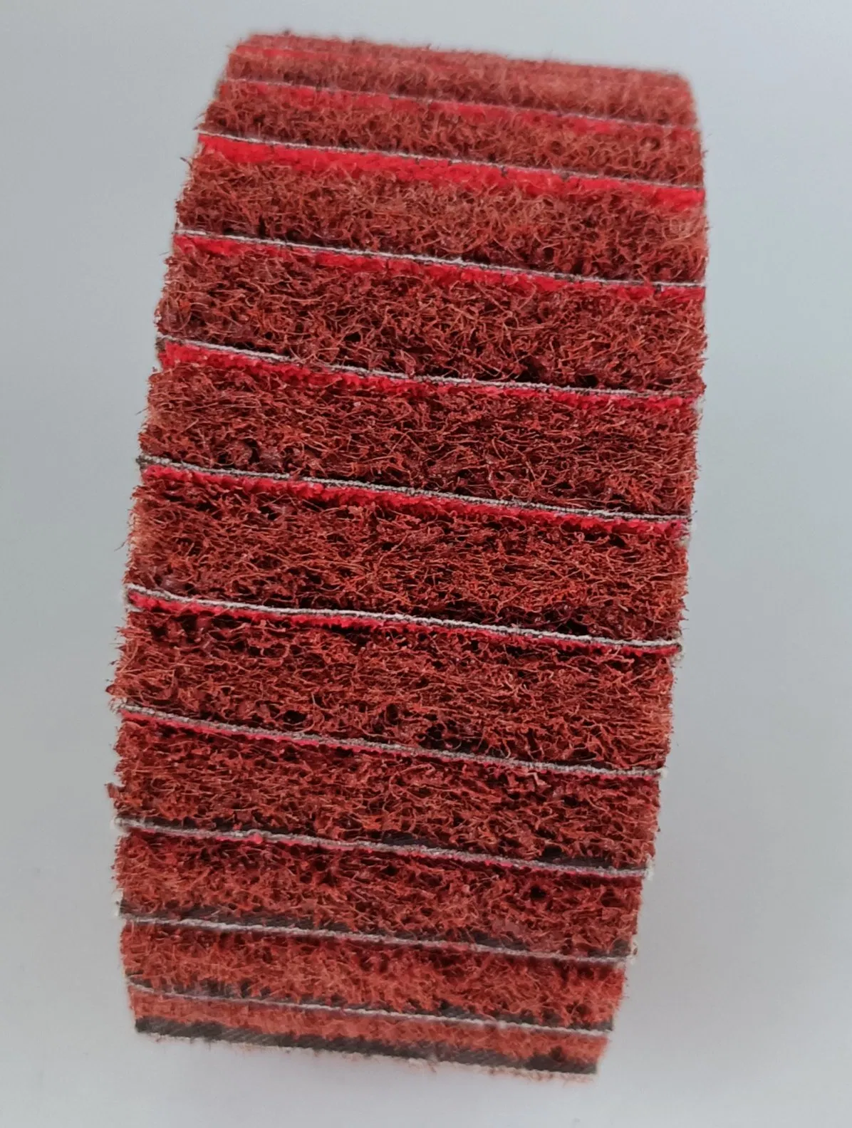 Абразивный лепестковый круг из нетканого материала