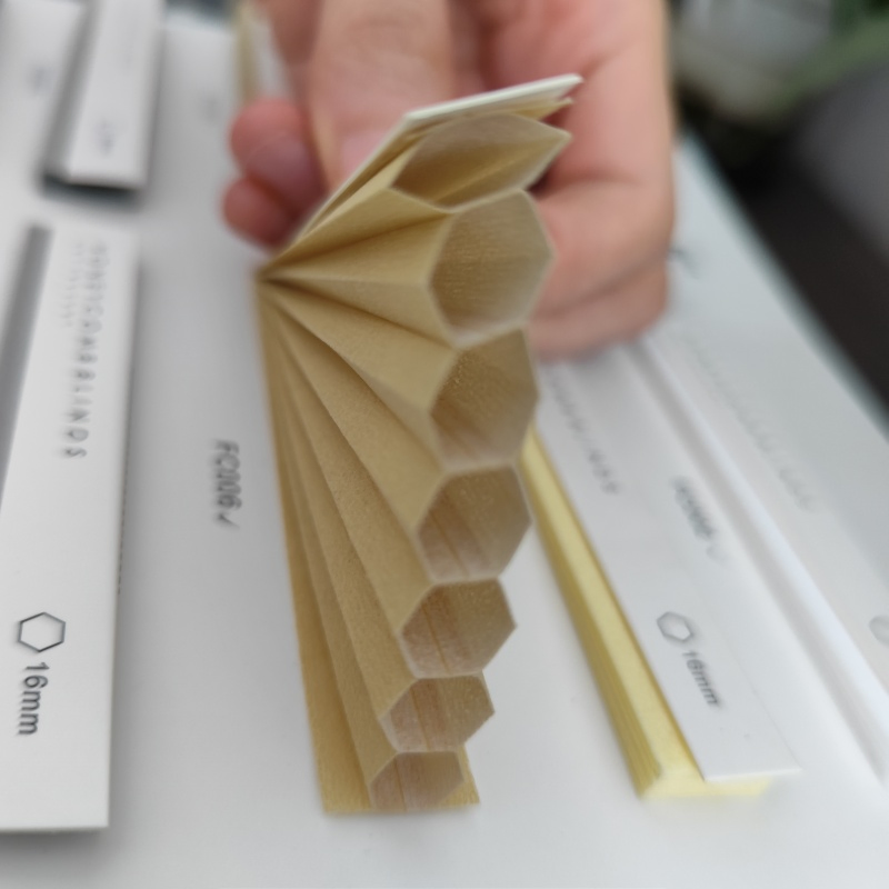 High Quality Honeycomb Curtain Fabric Blind Blackout Fabric for Window Blind