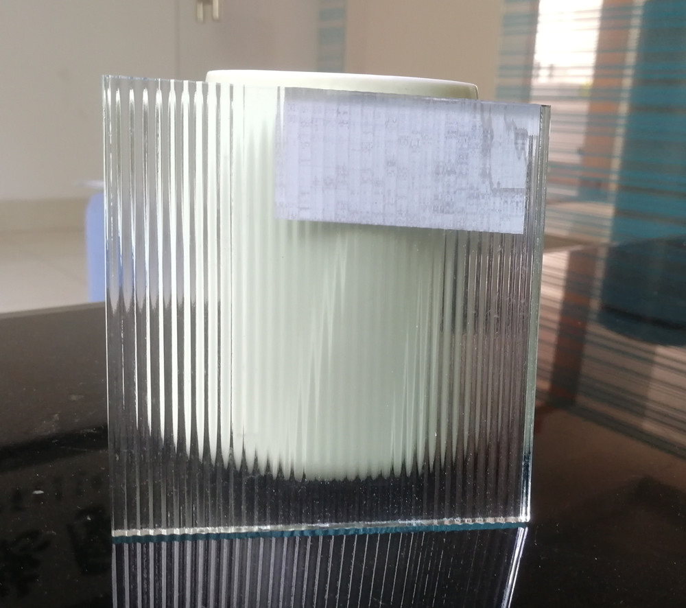 5/6/8/10mm Low Iron Fine Flute Ribbed Patterned Glass for Partition