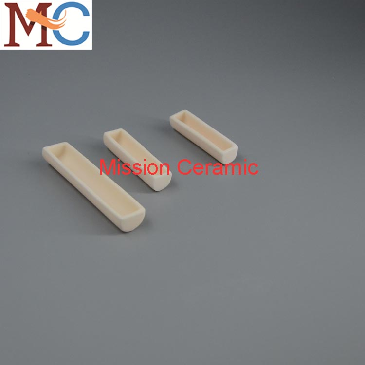 Корундовый тигель и лодочка из оксида алюминия 95-99%