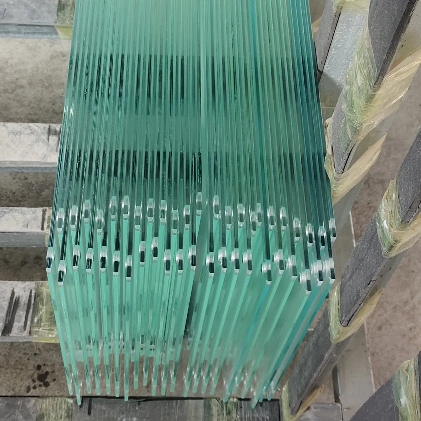 Tempered Glass Beveled Edge with Hole for Furniture and Table