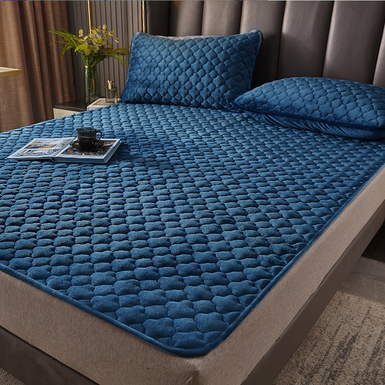Milk Cashmere Cotton Mattress Protective Pad Solid Color Simple Thickened Plush Warm Thin Mattress Protect