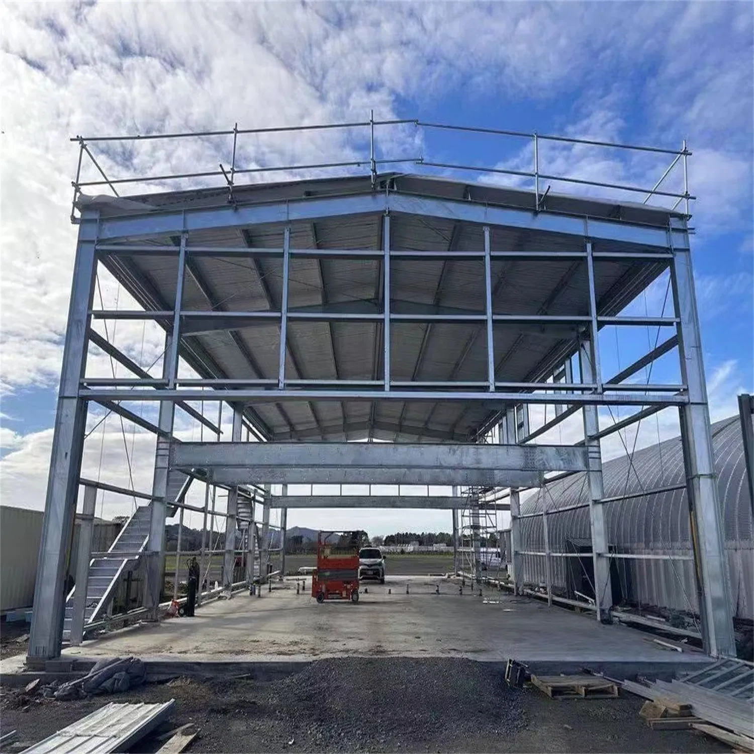 China Factory Price Metallic Prefabricated Industrial Construction Design Prefab Steel Structure Building for Warehouse/Mall/Supermarket/Shed/School