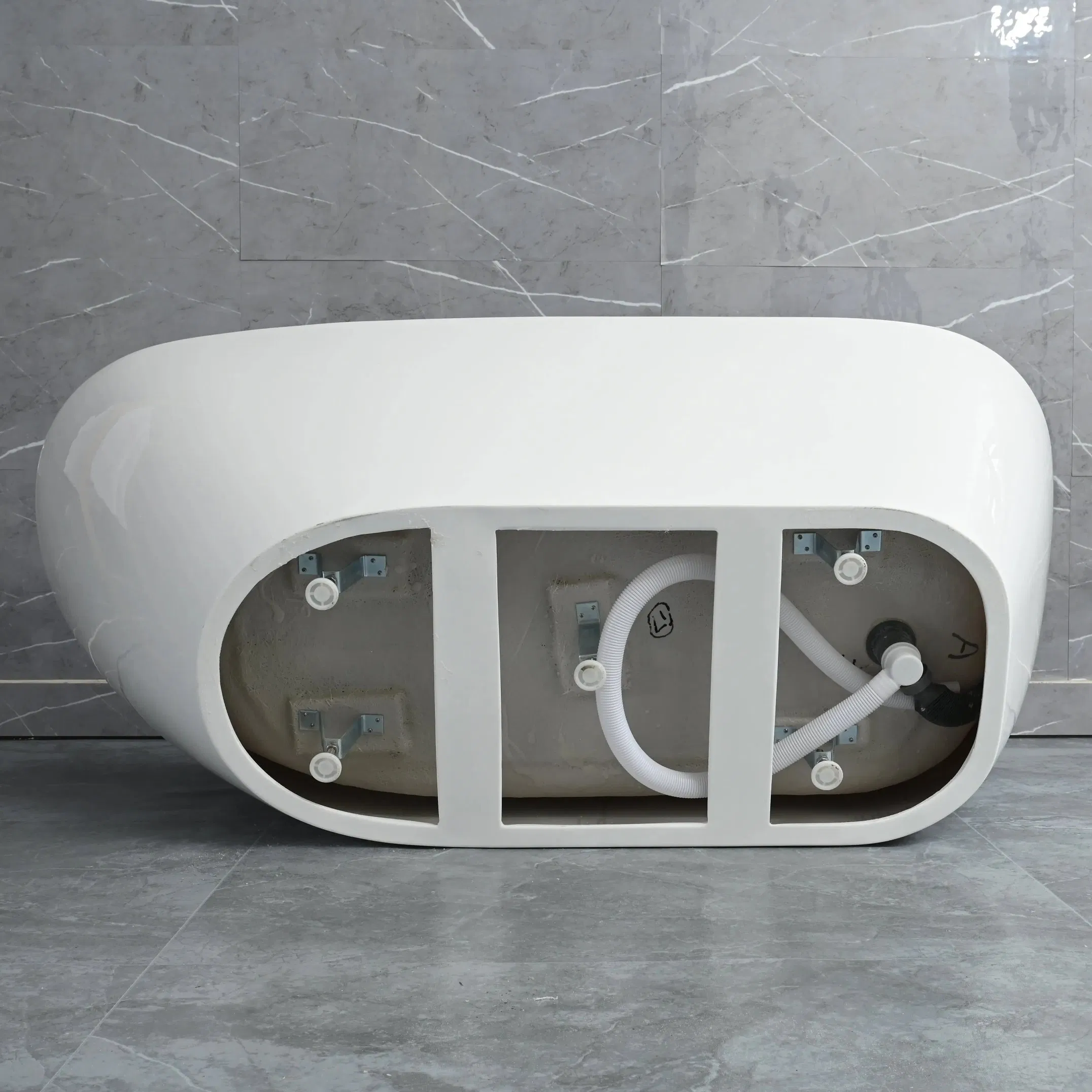 New Design Acrylic Freestanding Bathtub Contemporary Soaking Tub with Overflow and Drain