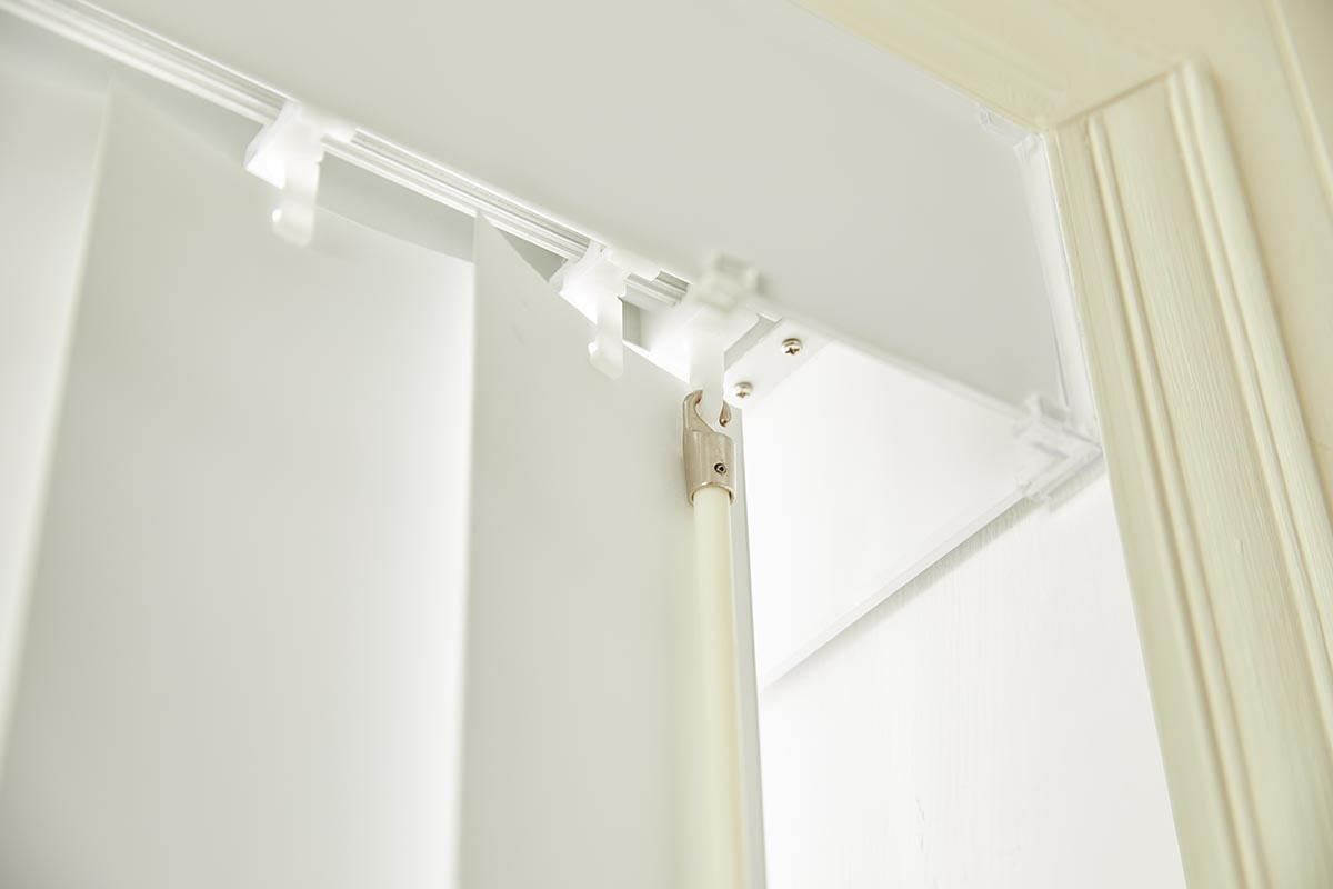 PVC Vertical Blinds Cover Large Windows and Sliding Glass Doors Sasy Operate