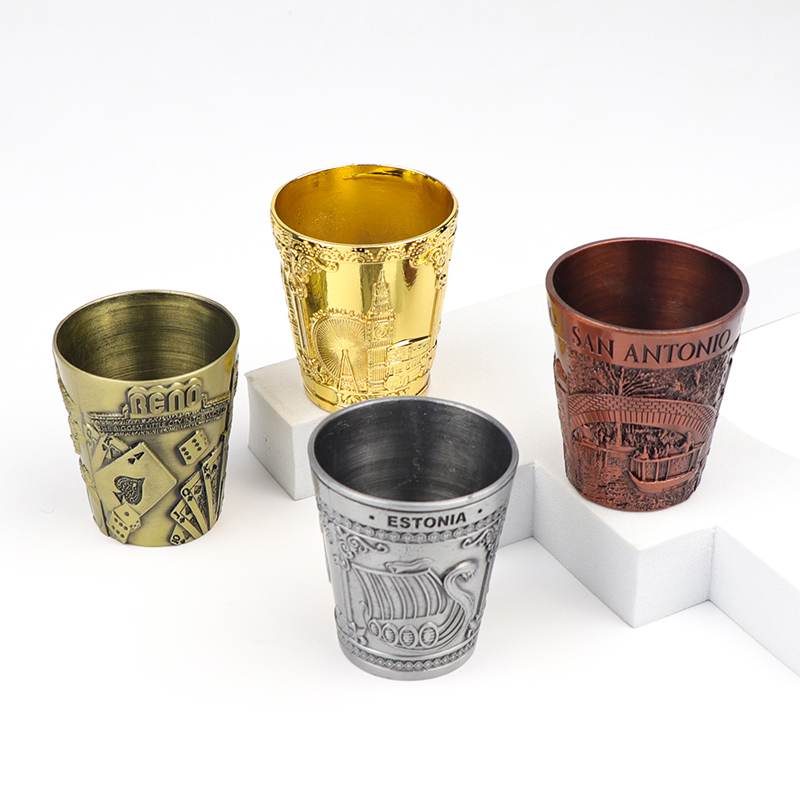 Wholesale Personalized Design Zinc Alloy Tourist Souvenir Custom Engraved Metal Shot Glass