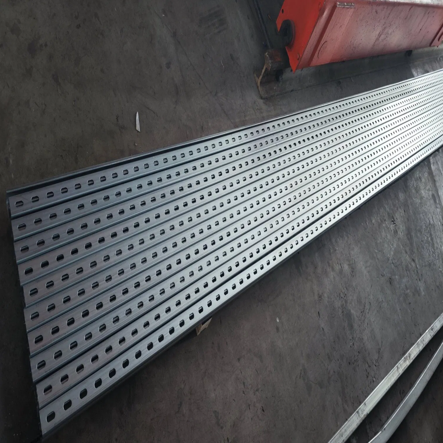 Photovoltaic Solar Power Generation Photovoltaic Bracket Used on The Mountain