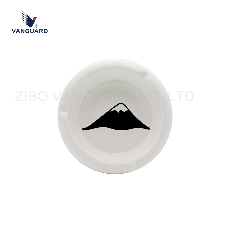 White Classic Indoor Ashtray Custom Printing Ceramic Cigarette Ashtray