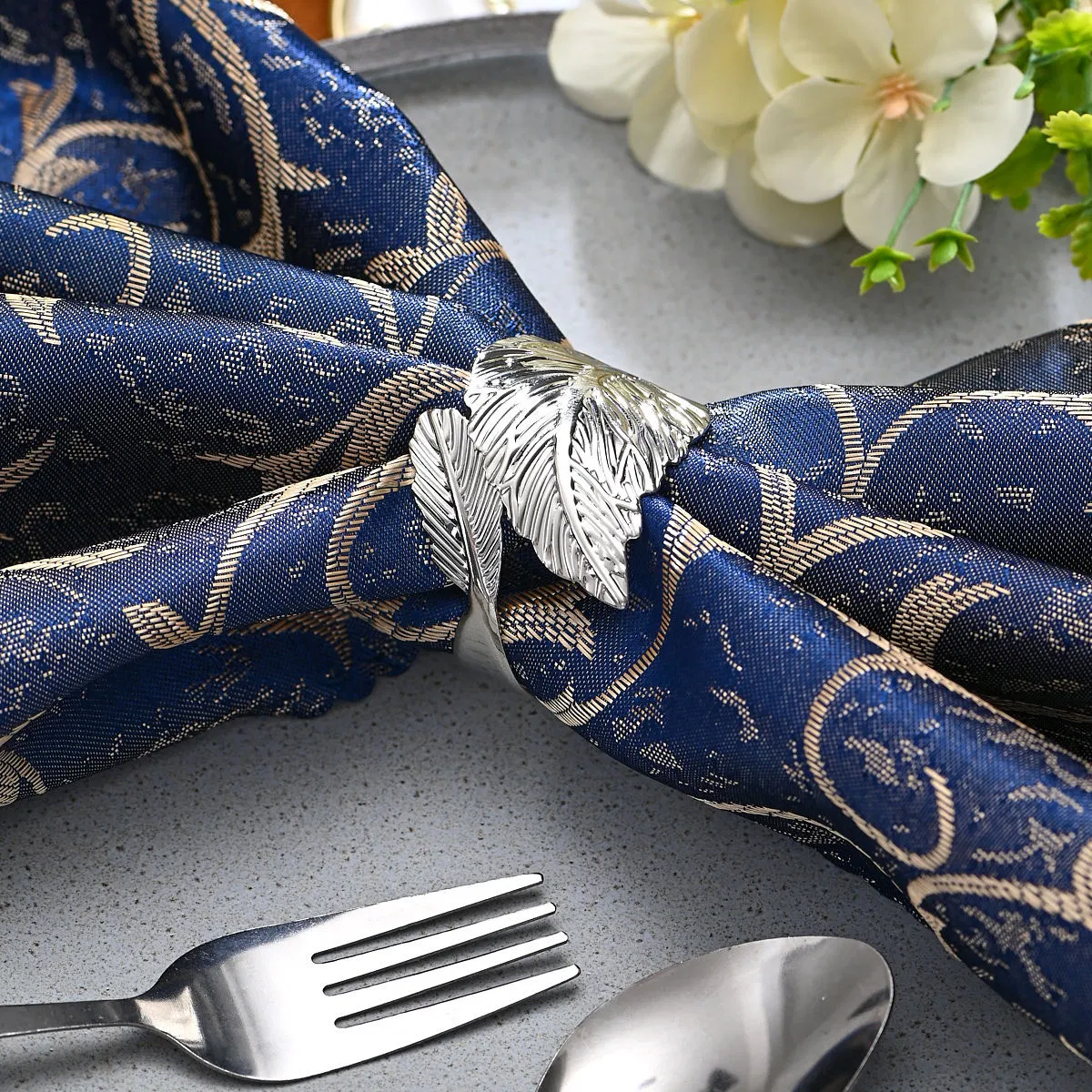 Leaf Metal Electroplated Napkin Ring Gold Napkin Buckle Table Decorations