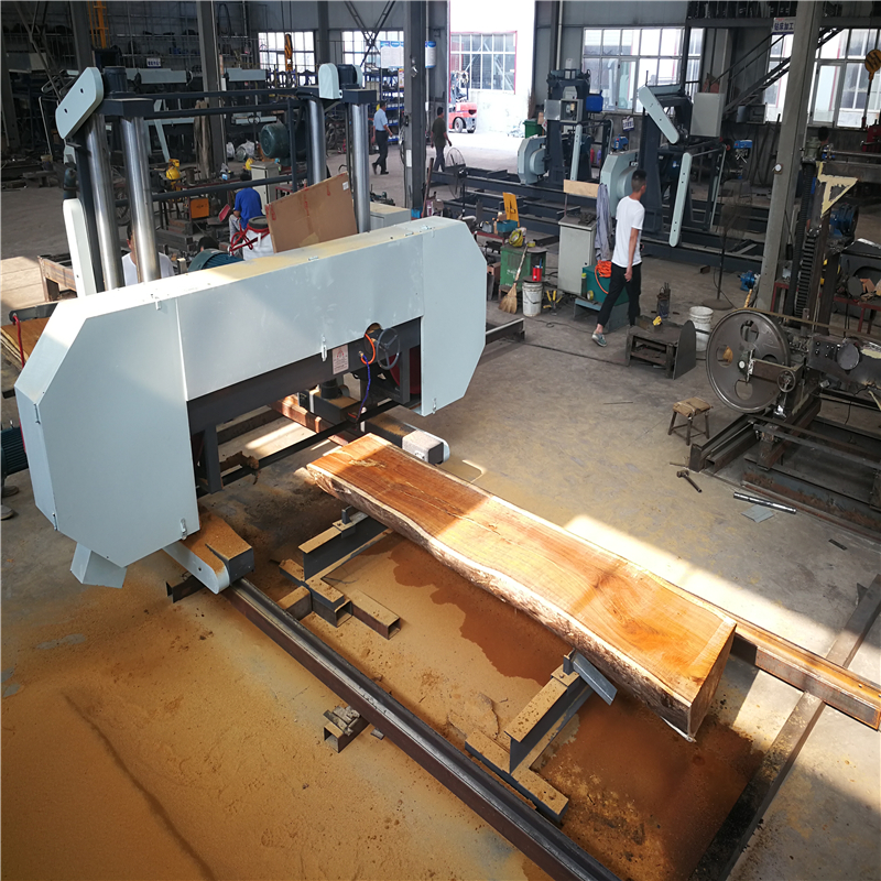 Ленточная пила горизонтальная 45 кВт мощная