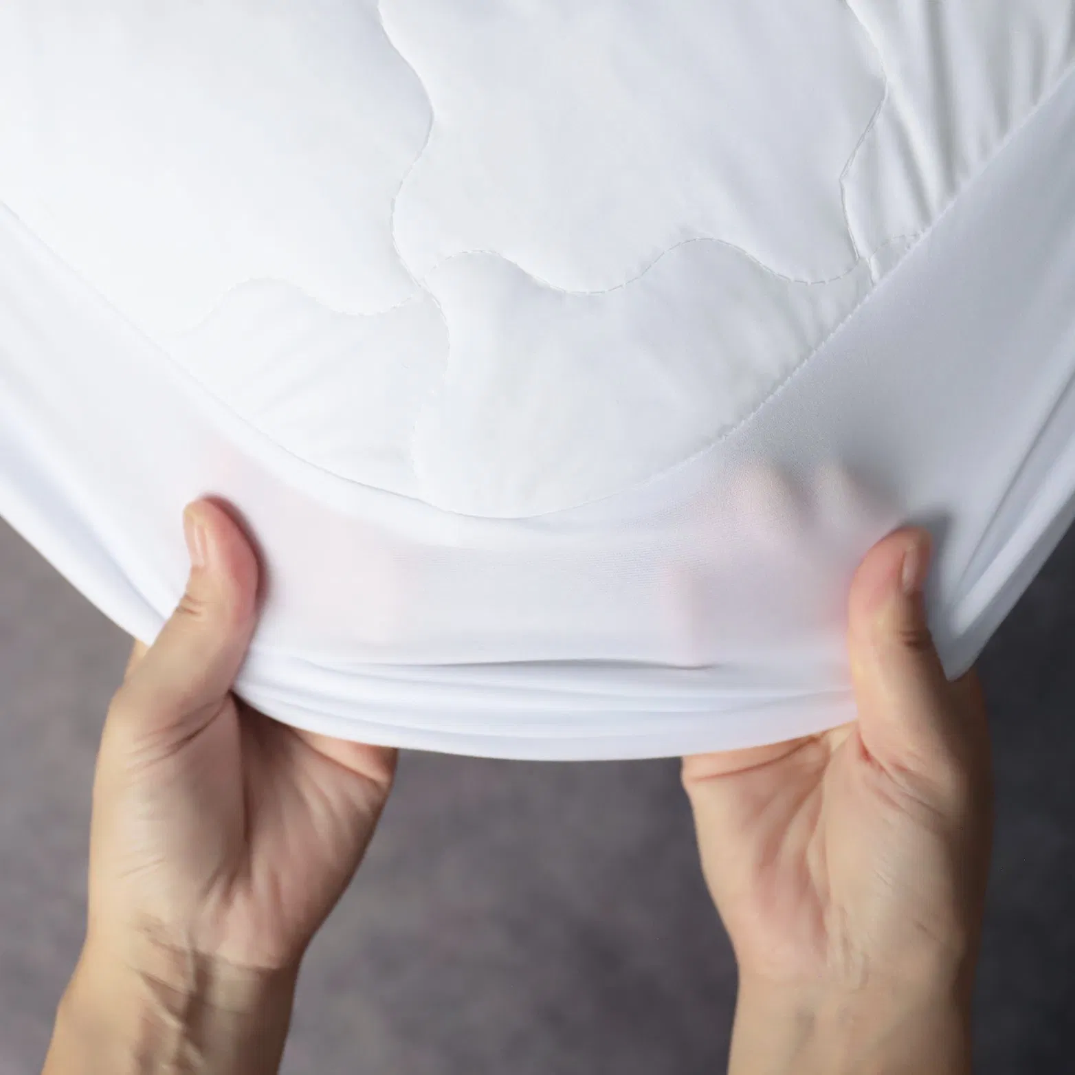 Factory Wholesale Quilted Woven 100% Cotton Waterproof Mattress Protector Cover Ultra Soft