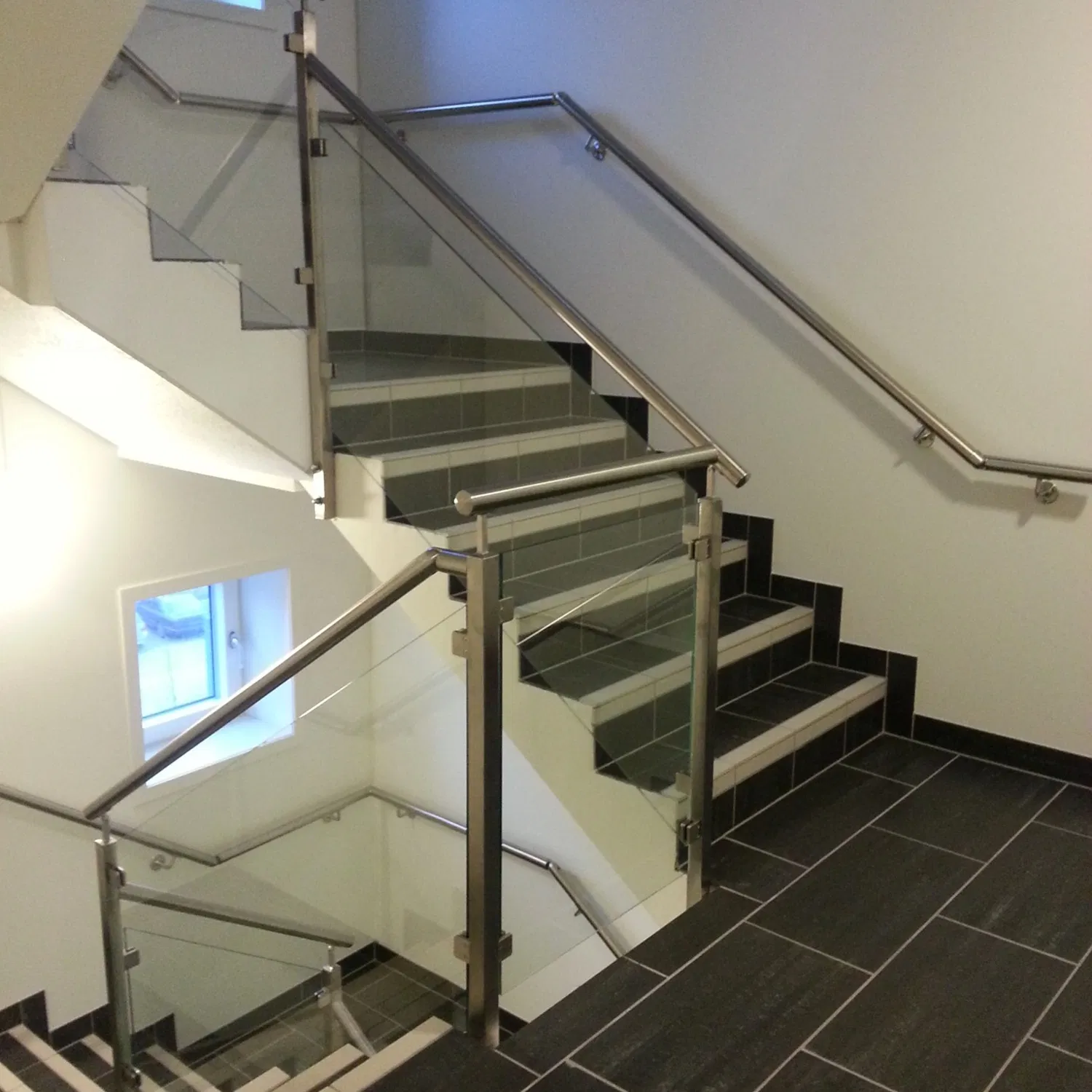 Modern Customized Glass Balustrade Railings Railing Handrail Frameless Stainless Steel Spigot Factory