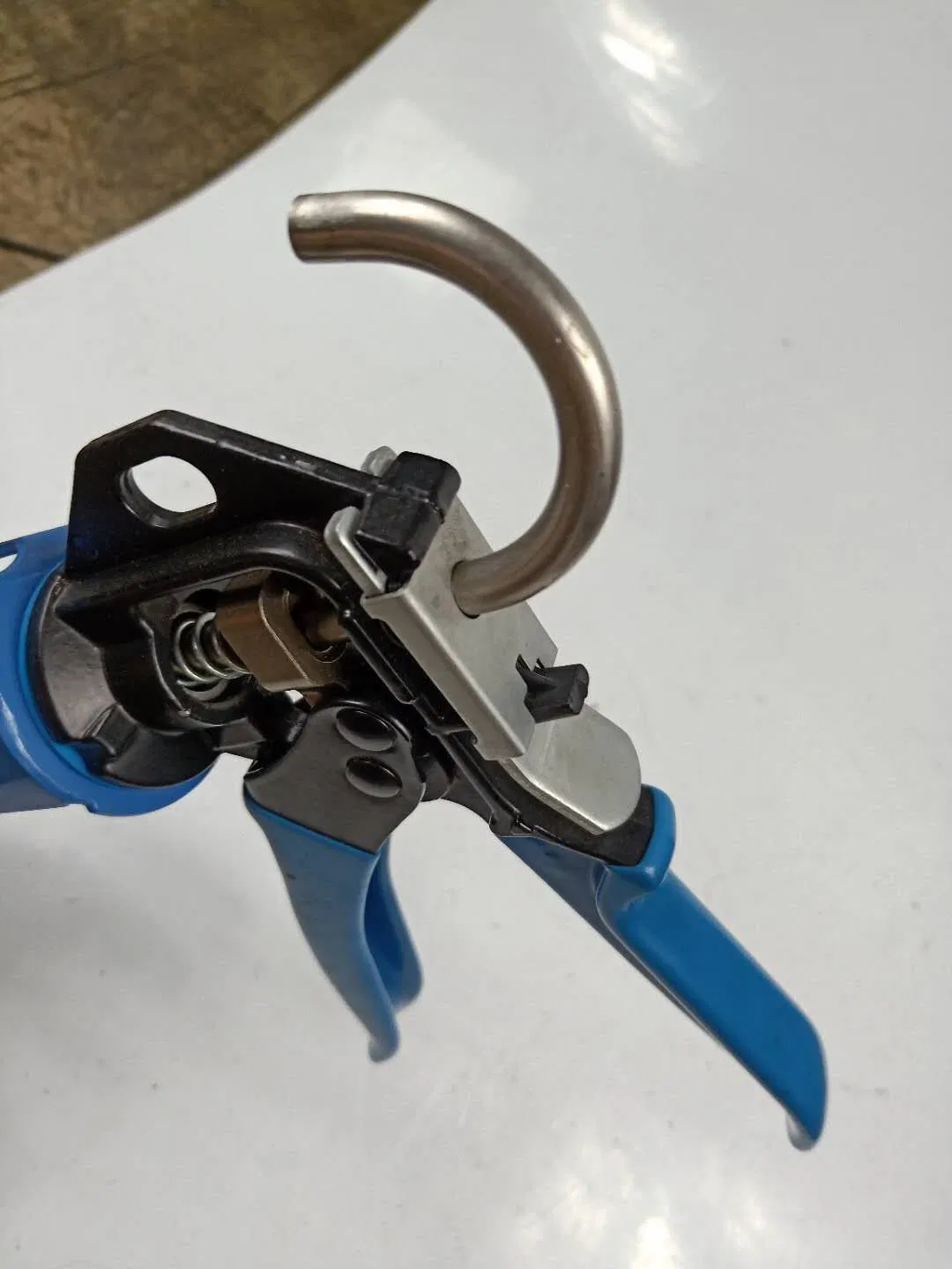 9 Inch Caulking Gun with Aluminum Alloy Handle